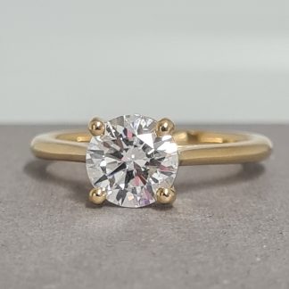 Elegant 9Karat Gold Engagement Ring with 2-Carat Lab-Grown Diamond